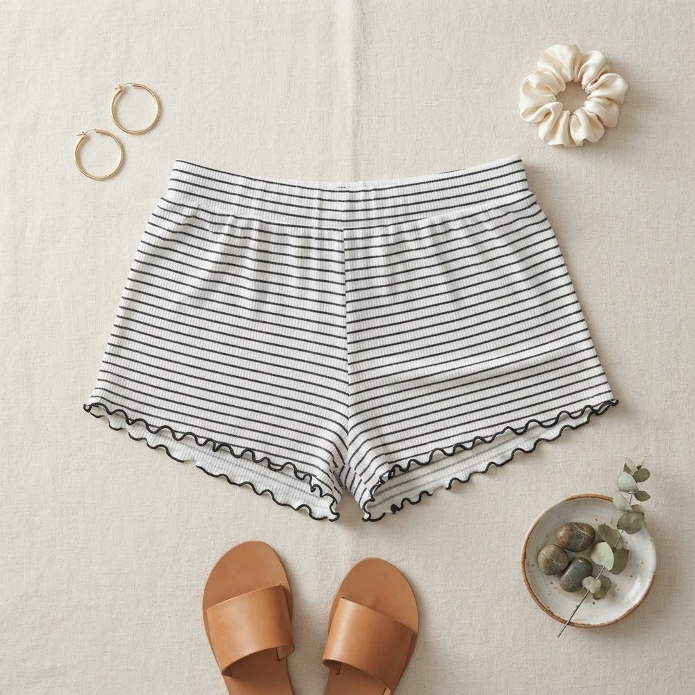 Primark Shorts Women XL White Blue Striped Lettuce Hem Lounge